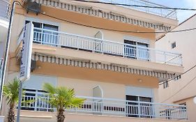 Μpasias Apartments